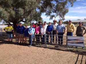 Group at Shear Outback dog day